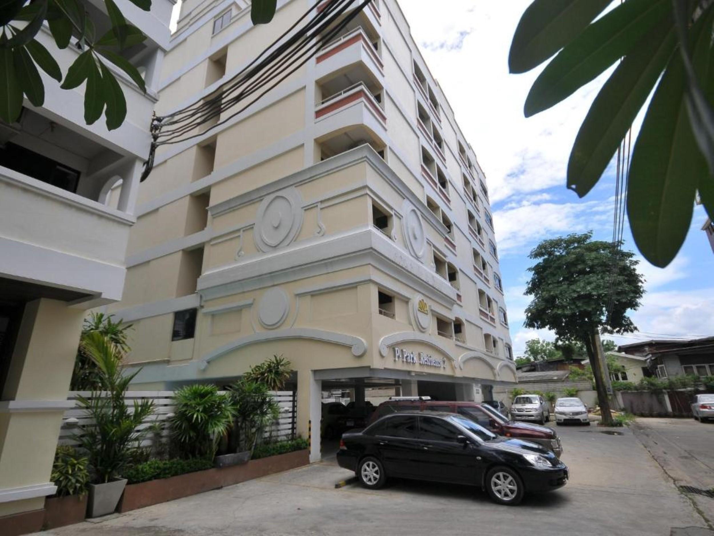 P Park Residence Charansanitwong Банкок Екстериор снимка