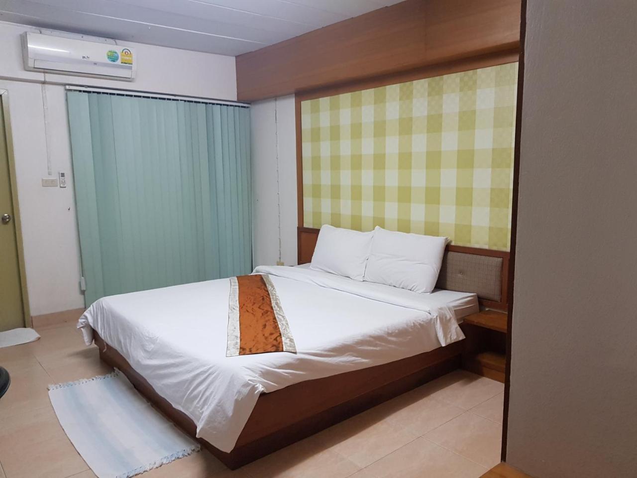 P Park Residence Charansanitwong Банкок Екстериор снимка