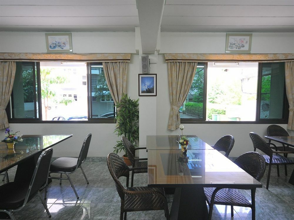 P Park Residence Charansanitwong Банкок Екстериор снимка